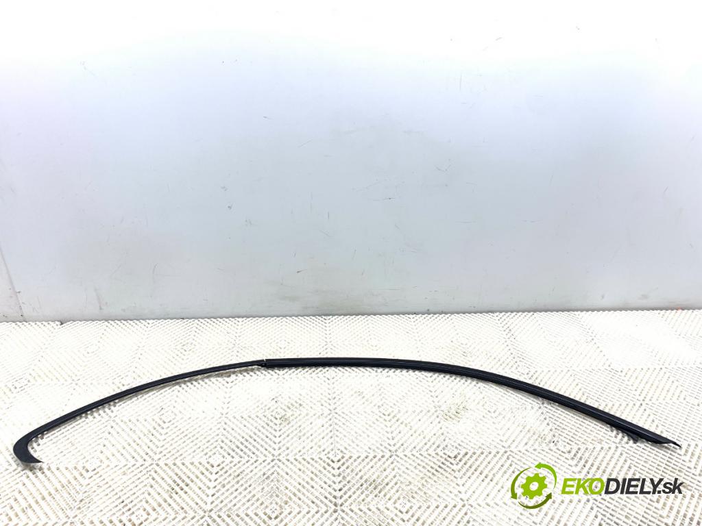 BMW F22 coupe 2017 272 kW M2 2979 lišta dveří pravá 