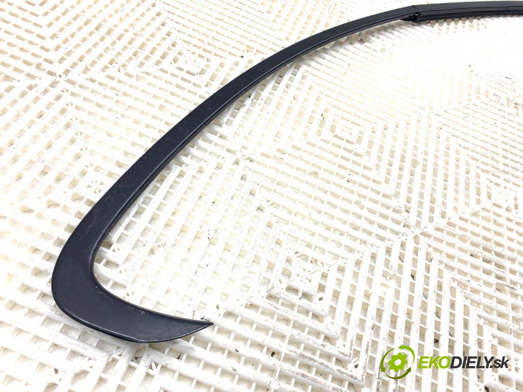 BMW F22 coupe 2017 272 kW M2 2979 lišta dveří pravá