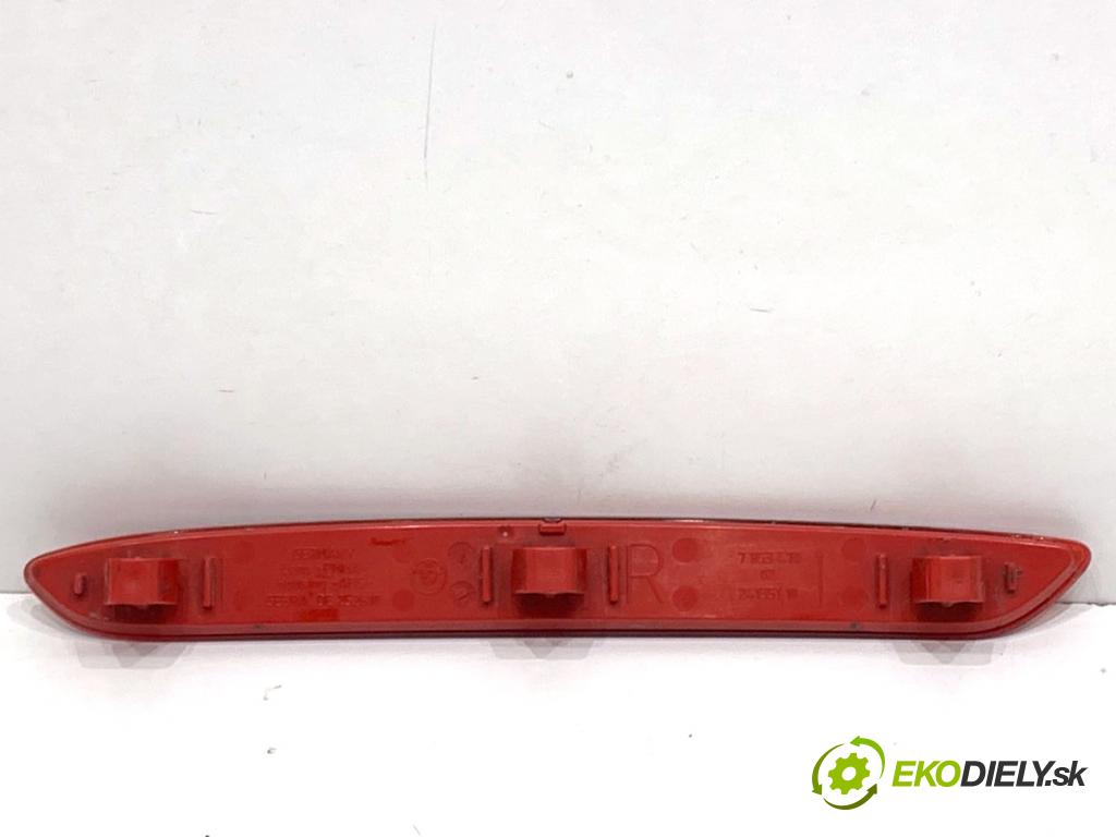 BMW F22 coupe 2017 272 kW M2 2979 reflexní nárazníka pravá zadní část 7853470