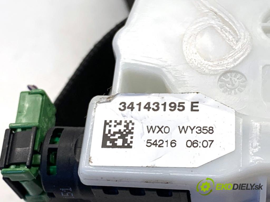 BMW F22 coupe 2017 272 kW M2 2979 Držiak BEZPEČNOSŤ pravy predný 7284488