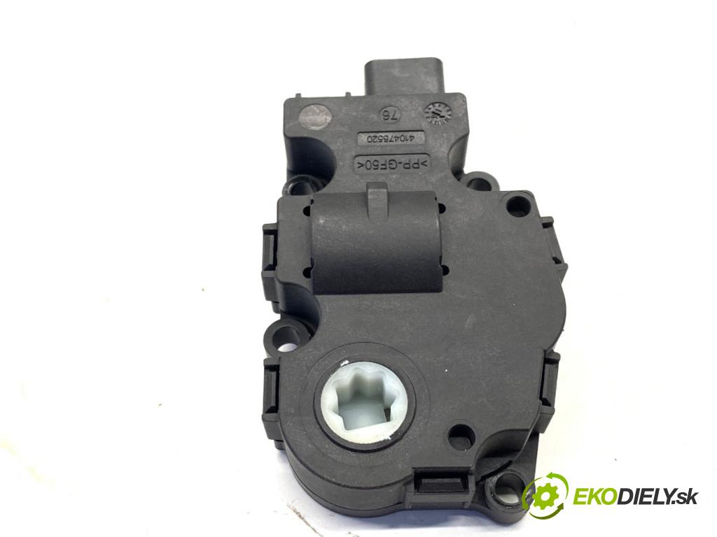 BMW F22 coupe 2017 272 kW M2 2979 motor topení T946104A