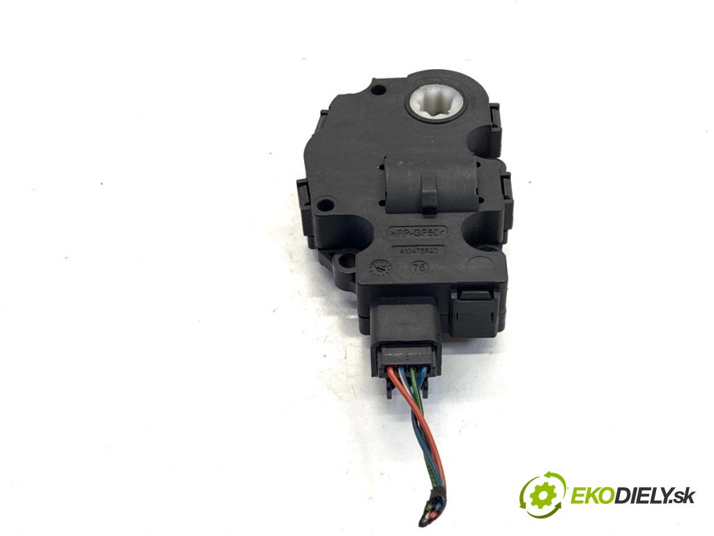 BMW F22 coupe 2017 272 kW M2 2979 motor topení T946104A