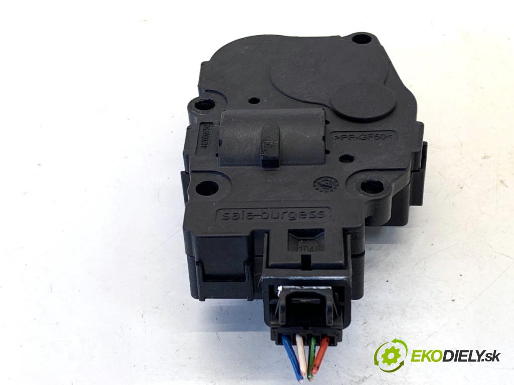 BMW F22 coupe 2017 272 kW M2 2979 motor topení T946104A