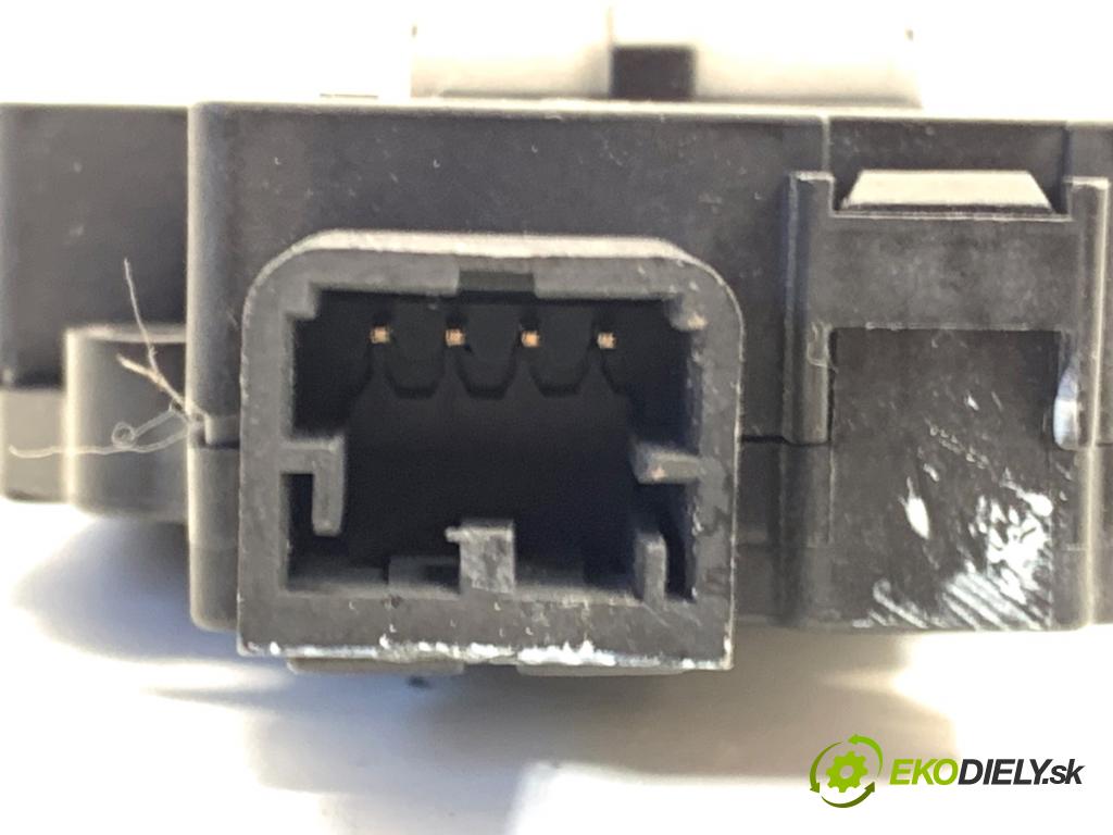 BMW F22 coupe 2017 272 kW M2 2979 motor topení T946104A