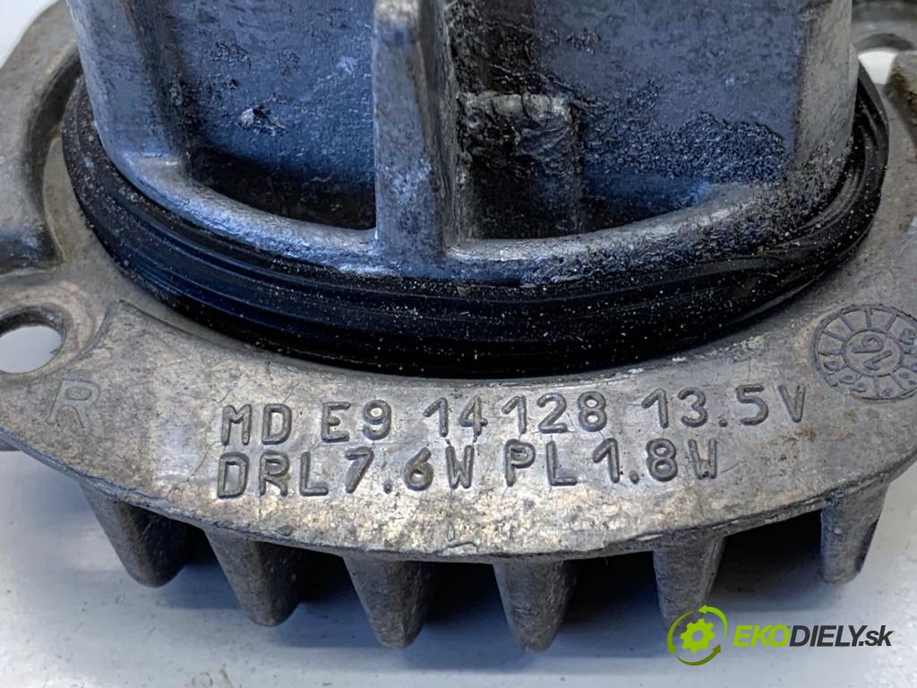 BMW F22 coupe 2017 272 kW M2 2979 modul LED 14128