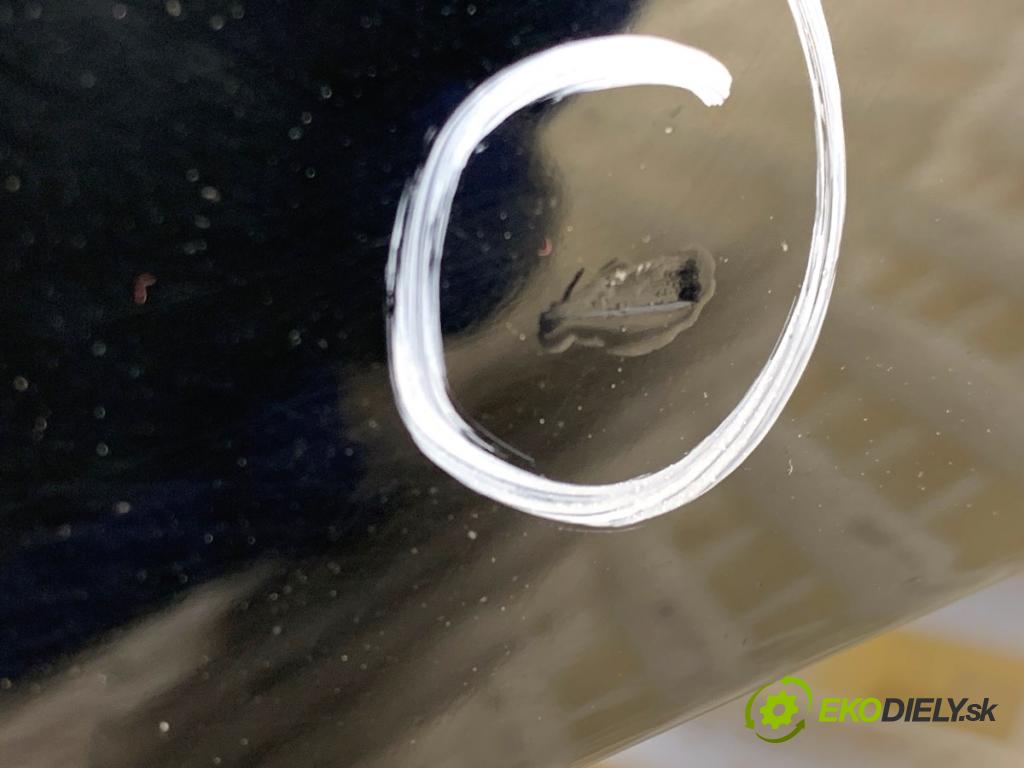 AUDI A4 B8 Kombi 2013 130 kW 2.0 TDI quattro 1968 blatník pravý přední část LY9B