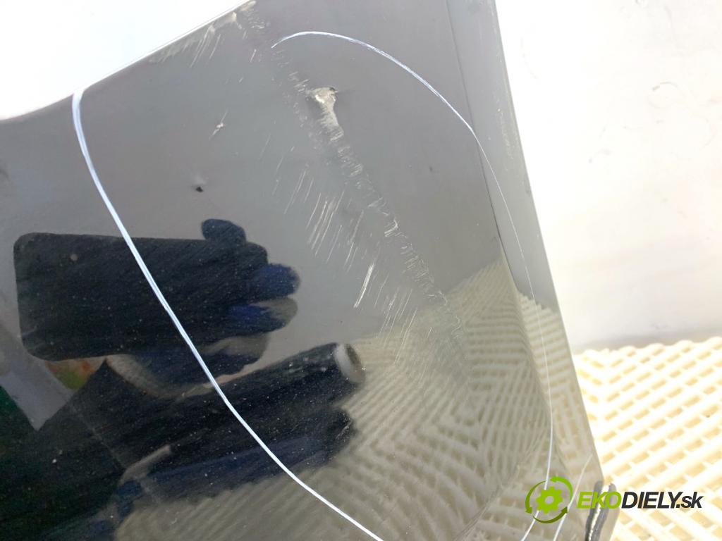 AUDI A4 B8 Kombi 2013 130 kW 2.0 TDI quattro 1968 nárazník přední část LY9B (Klika dveří ostatní)