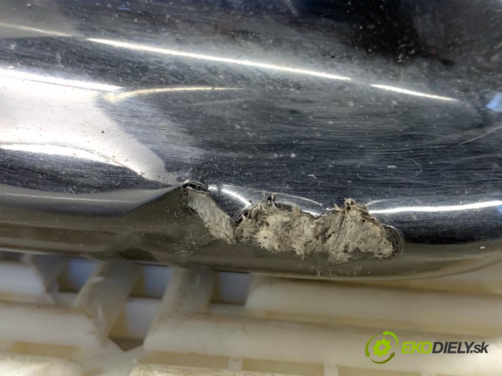 AUDI A4 B8 Kombi 2013 130 kW 2.0 TDI quattro 1968 nárazník přední část LY9B (Klika dveří ostatní)