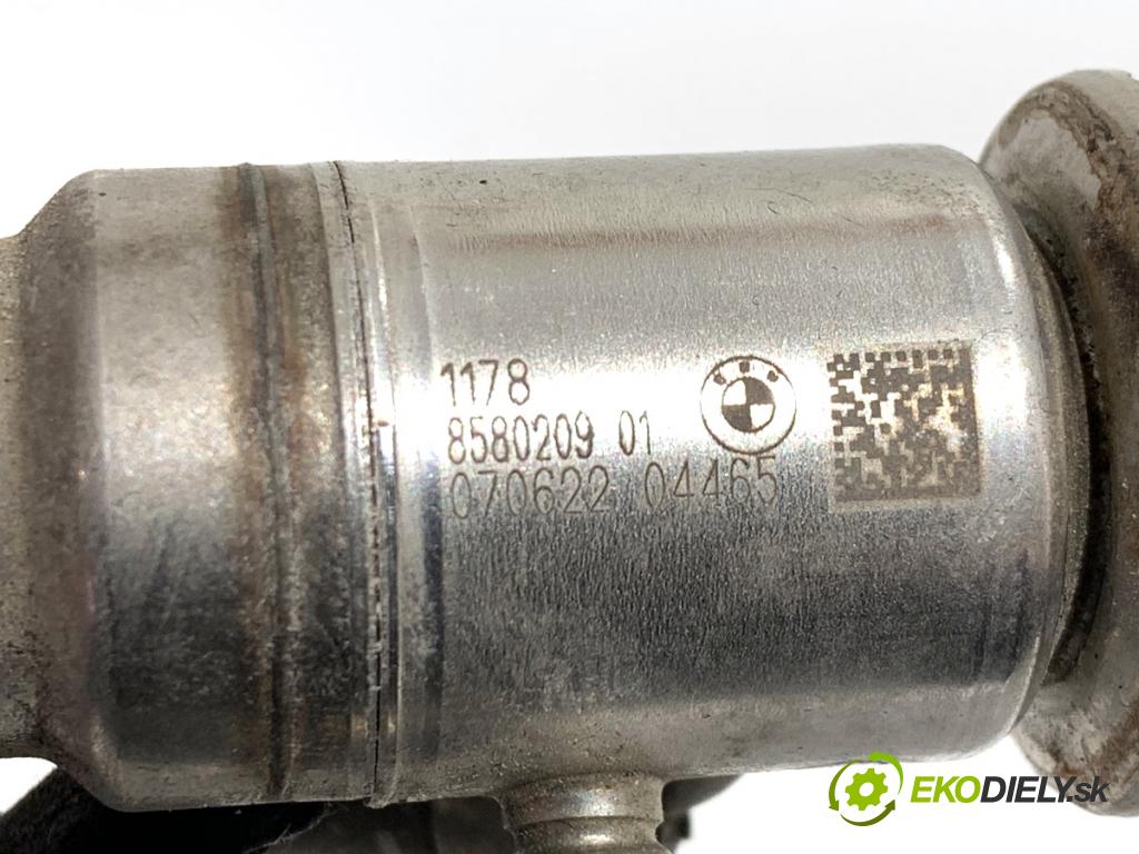 BMW G30 sedan 2022 140 kW 520 d xDrive 1995 vstřikovač SCR 8580209