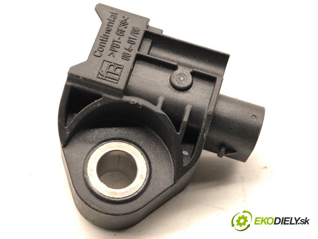 BMW G30 sedan 2022 140 kW 520 d xDrive 1995 snímač nárazu 9496815 (Snímač nárazu)