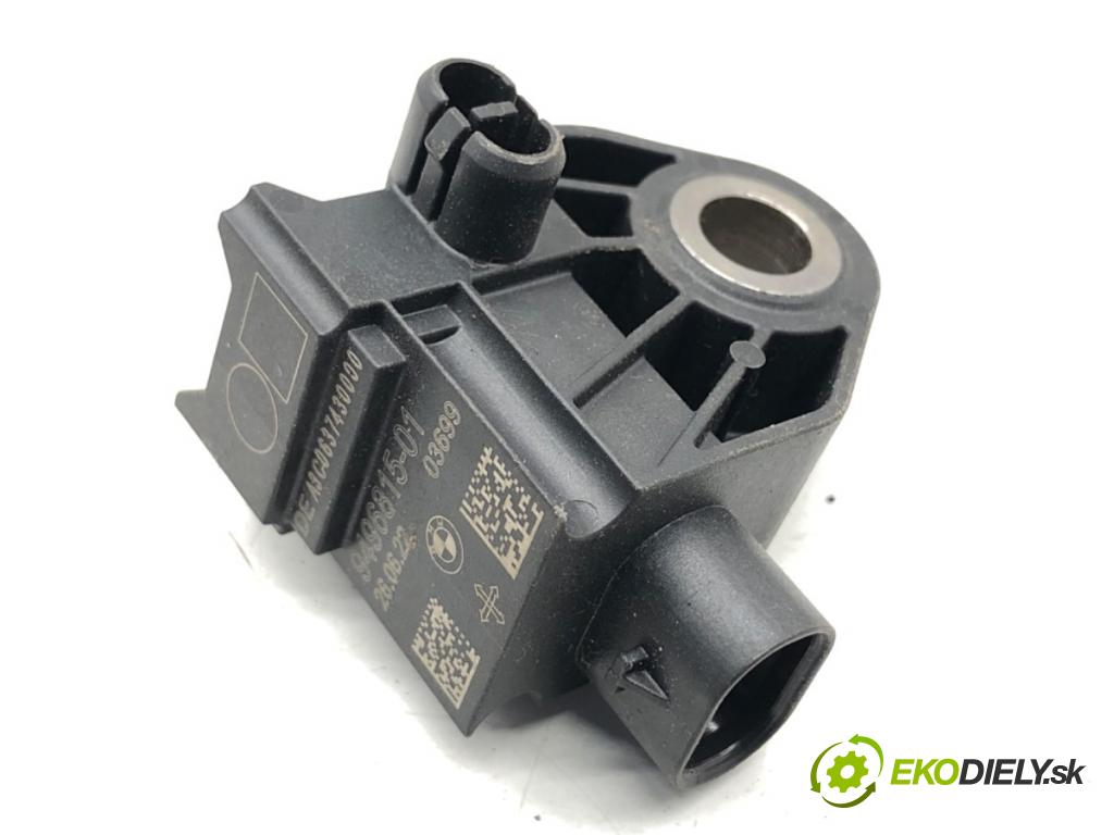 BMW G30 sedan 2022 140 kW 520 d xDrive 1995 Snímač nárazu 9496815 (Snímač nárazu)