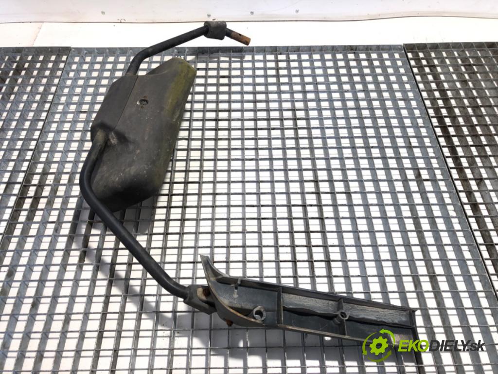 RENAULT TRUCKS PREMIUM Platforma / podwozie 1997 219 kW Route 300.16 219 kW [298 KM] olej napędowy 1996 - 2022 9839 zpětné zrcátko levý