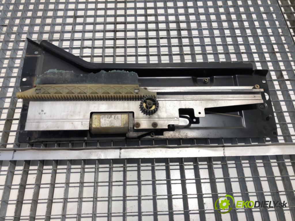 RENAULT TRUCKS PREMIUM Platforma / podwozie 1997 219 kW Route 300.16 219 kW [298 KM] olej napędowy 1996 - 2022 9839 mechanismus okna levý přední část 3000014161