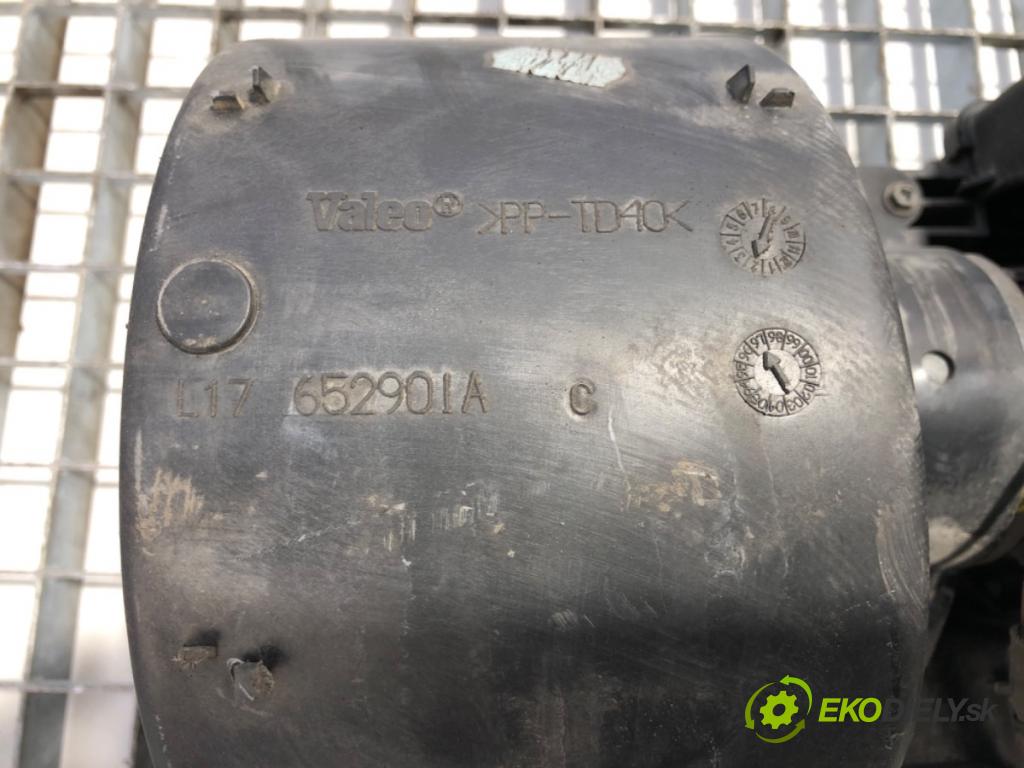 RENAULT TRUCKS PREMIUM Platforma / podwozie 1997 219 kW Route 300.16 219 kW [298 KM] olej napędowy 1996 - 2022 9839 topení