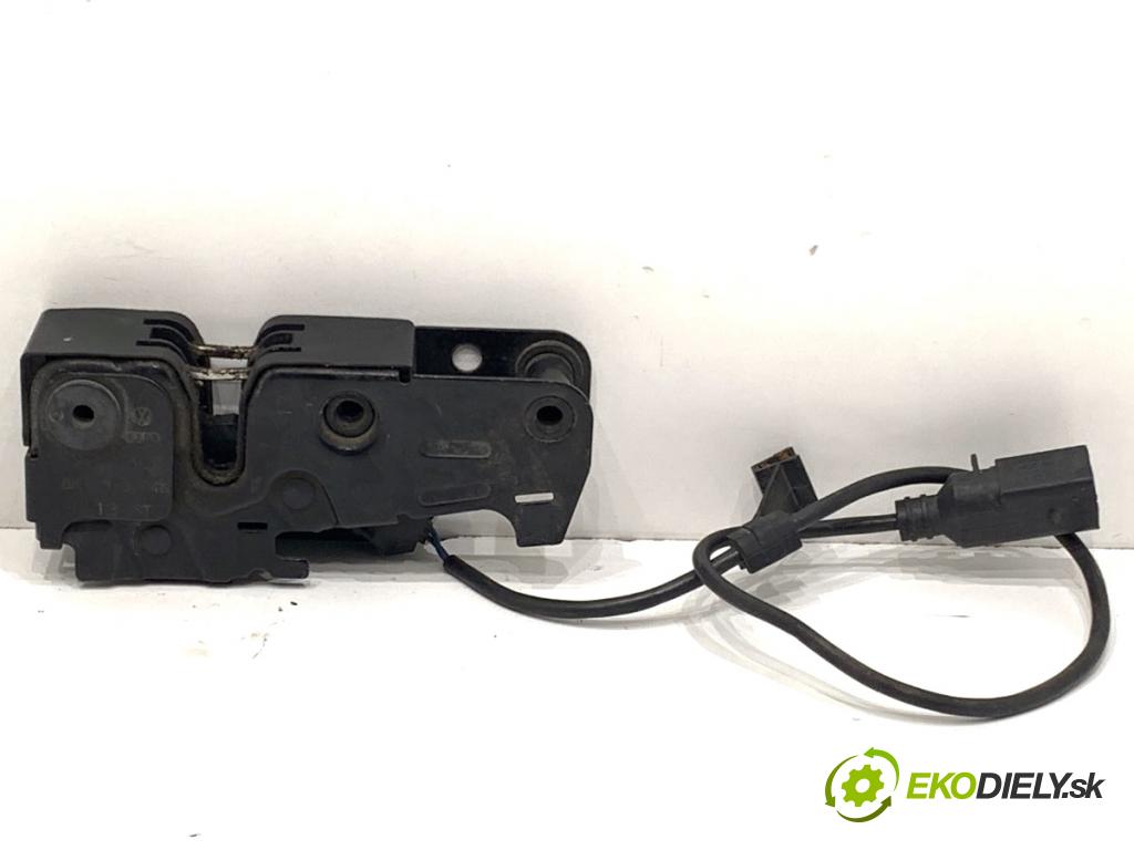 AUDI A4 B8 Kombi 2013 130 kW 2.0 TDI quattro 1968 zámok kapoty predný 8K1823746