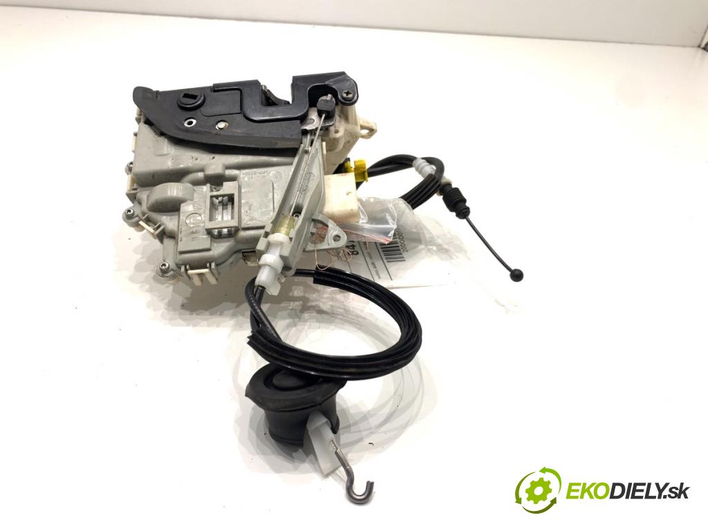 AUDI A4 B8 Kombi 2013 130 kW 2.0 TDI quattro 1968 zámok Dvere pravy zad 8K0839016C