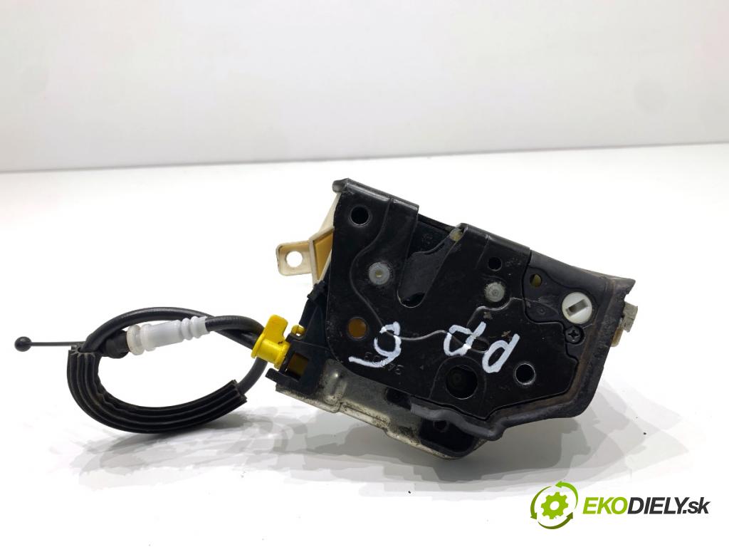 AUDI A4 B8 Kombi 2013 130 kW 2.0 TDI quattro 1968 zámok Dvere pravy predný 8J1837016C