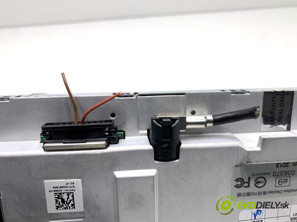 AUDI A4 B8 Kombi 2013 130 kW 2.0 TDI quattro 1968 Displej 8R0919604A (Přístrojová deska)