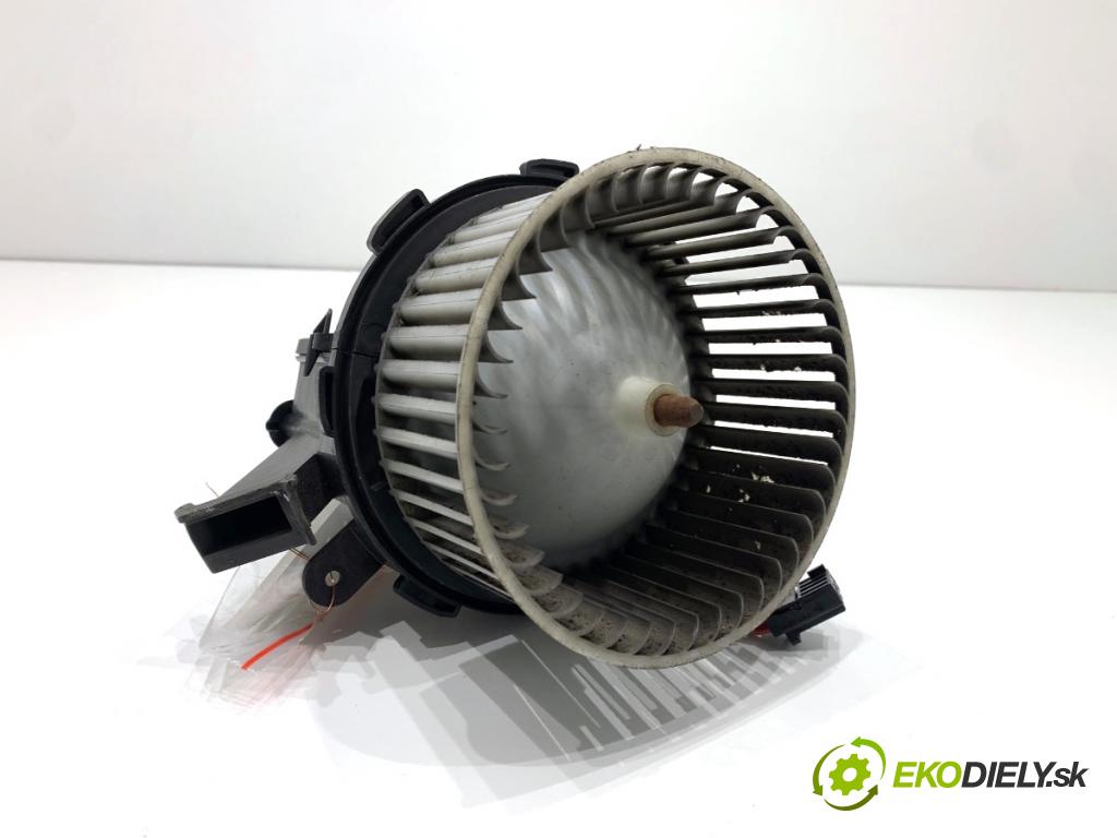 AUDI A4 B8 Kombi 2013 130 kW 2.0 TDI quattro 1968 ventilátor kúrenia 
