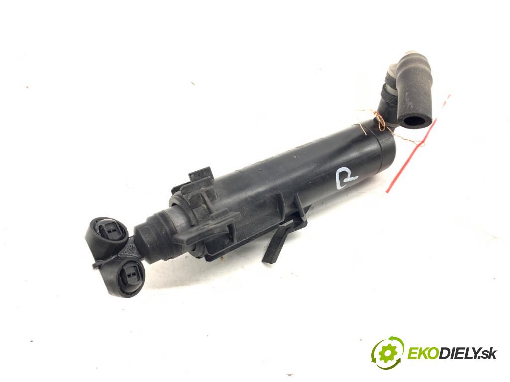 AUDI A4 B8 Kombi 2013 130 kW 2.0 TDI quattro 1968 ostřikovače světla pravý přední část 8K0955102D