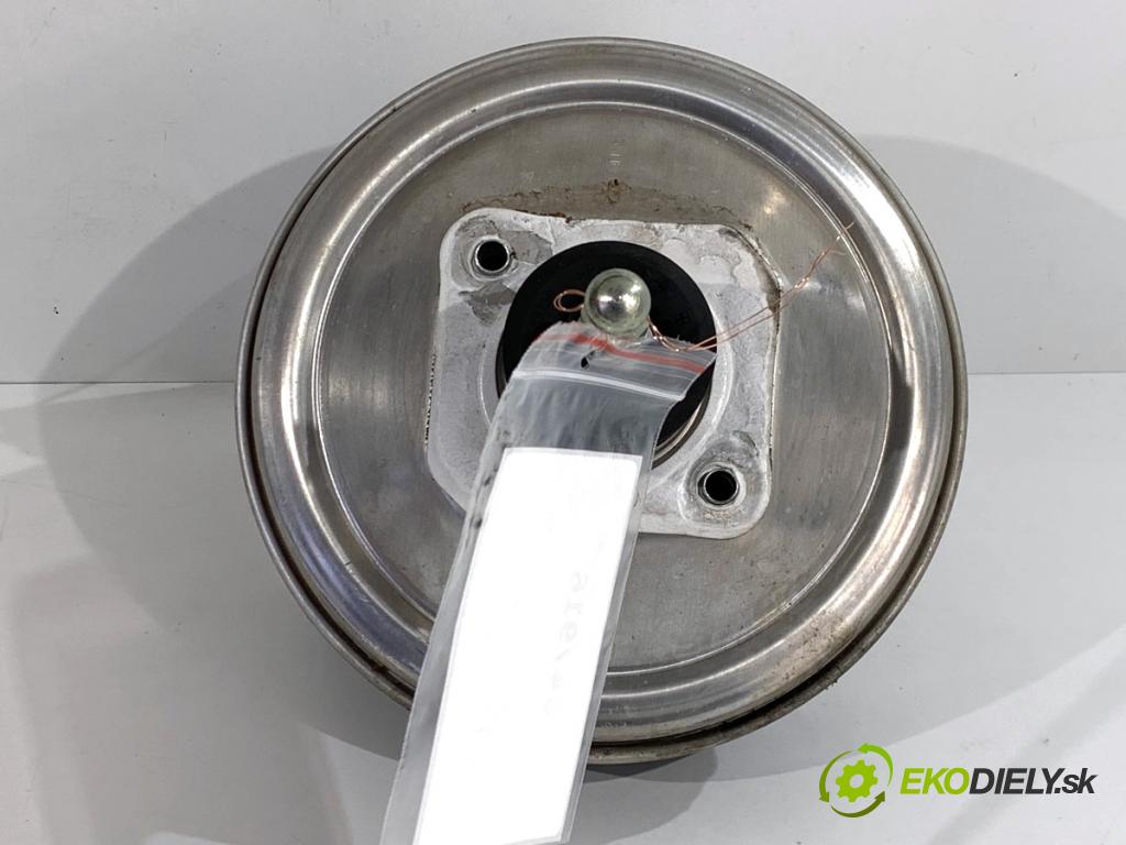 AUDI A4 B8 Kombi 2013 130 kW 2.0 TDI quattro 1968 Posilovač bŕzd 8K0612103N