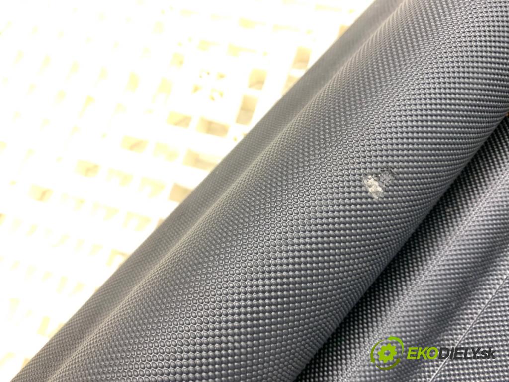 AUDI A4 B8 Kombi 2013 130 kW 2.0 TDI quattro 1968 Roleta kufra