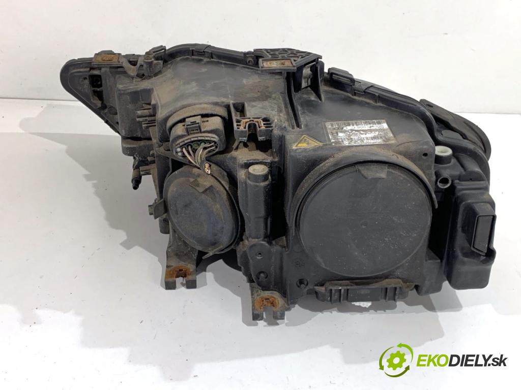 AUDI A4 B8 Kombi 2013 130 kW 2.0 TDI quattro 1968 světlomet pravý přední část 8K0941006C