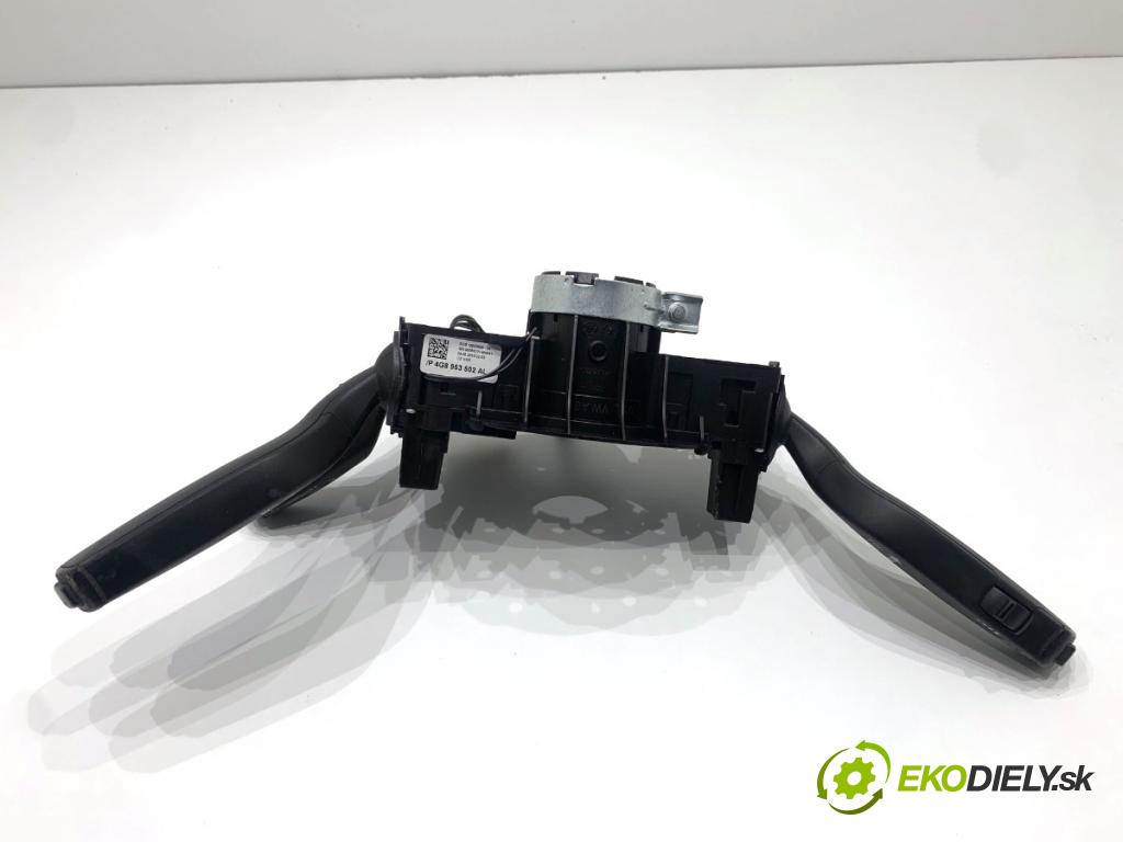 AUDI A4 B8 Kombi 2013 130 kW 2.0 TDI quattro 1968 Prepínač kombinovaný 4G8953502AL (Prepínacie páčky pod volantom)