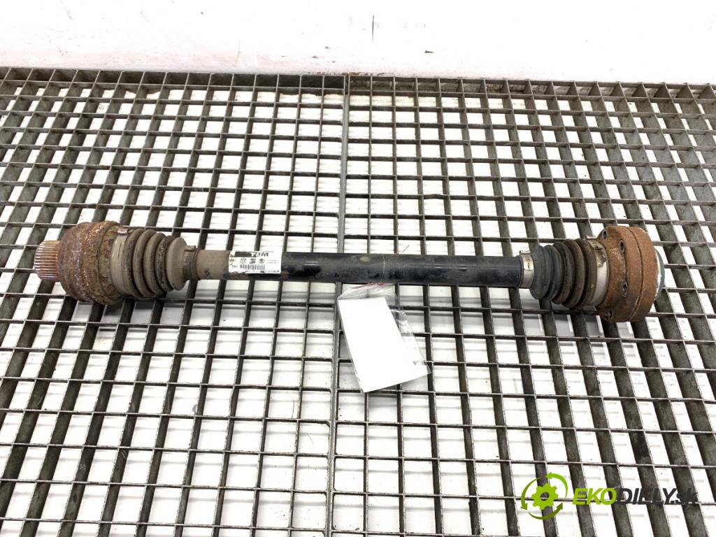 AUDI A4 B8 Kombi 2013 130 kW 2.0 TDI quattro 1968 poloos levý zadní část 8K0501203M