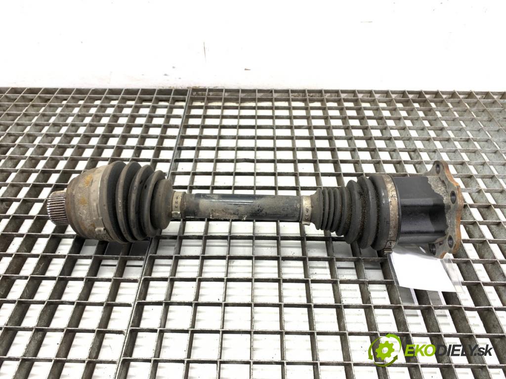 AUDI A4 B8 Kombi 2013 130 kW 2.0 TDI quattro 1968 poloos pravý přední část 