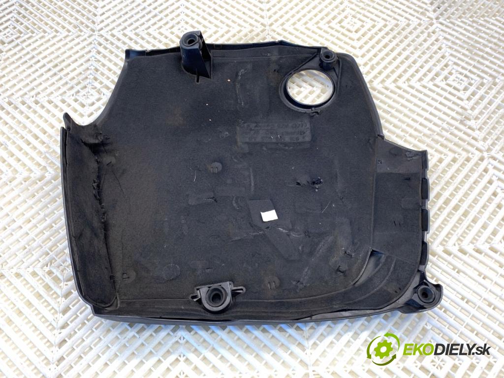 AUDI A4 B8 Kombi 2013 130 kW 2.0 TDI quattro 1968 Kryt Motor 03L103925AB (Kryt motora)