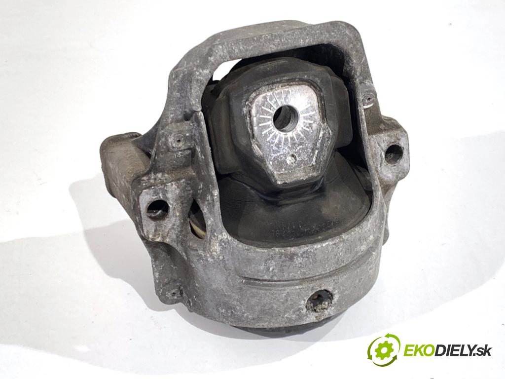 AUDI A4 B8 Kombi 2013 130 kW 2.0 TDI quattro 1968 AirBag Motor pravy 8R0199381