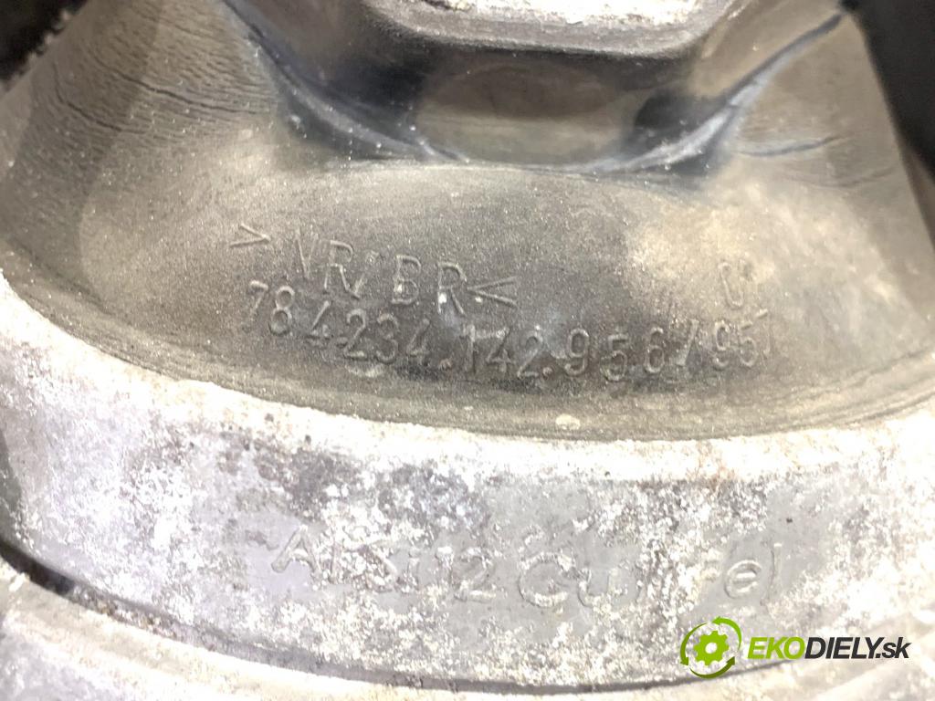 AUDI A4 B8 Kombi 2013 130 kW 2.0 TDI quattro 1968 AirBag Motor pravy 8R0199381