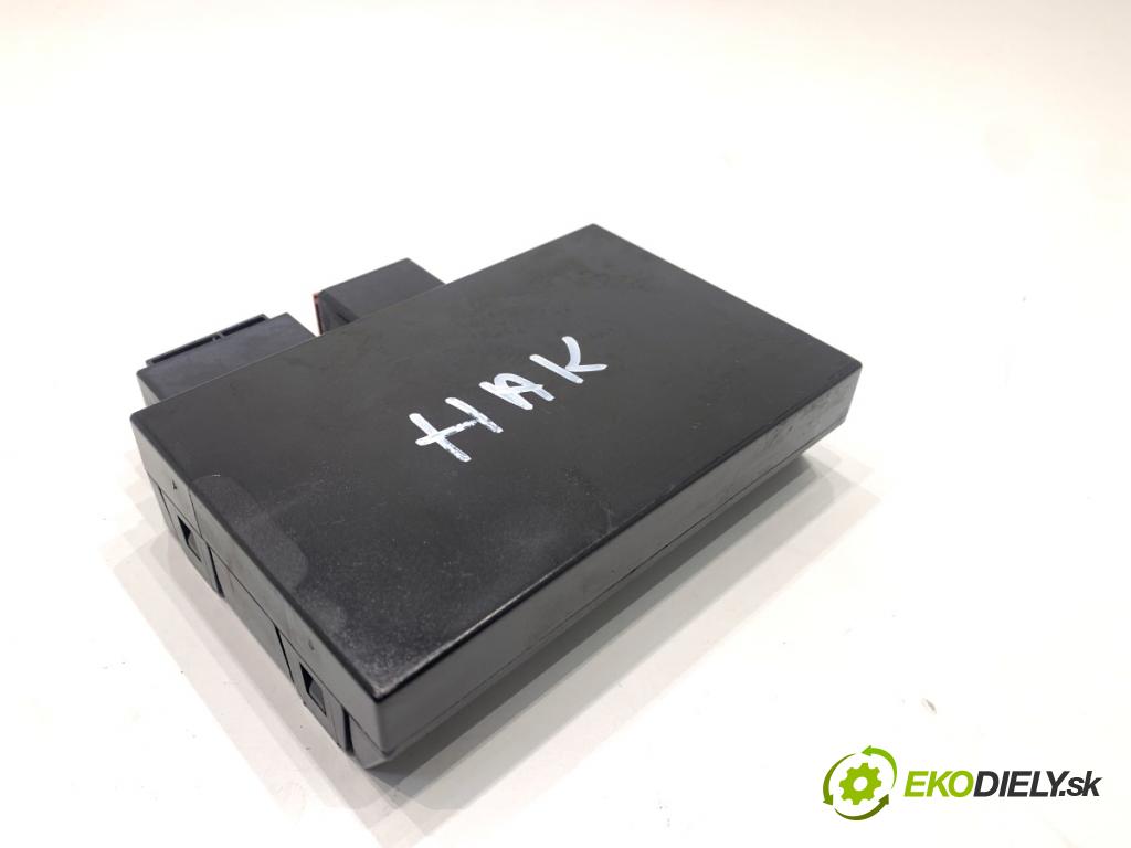 AUDI A4 B8 Kombi 2013 130 kW 2.0 TDI quattro 1968 Modul ťažného oka 8K0907383E (Riadiaca jednotka ostatné)