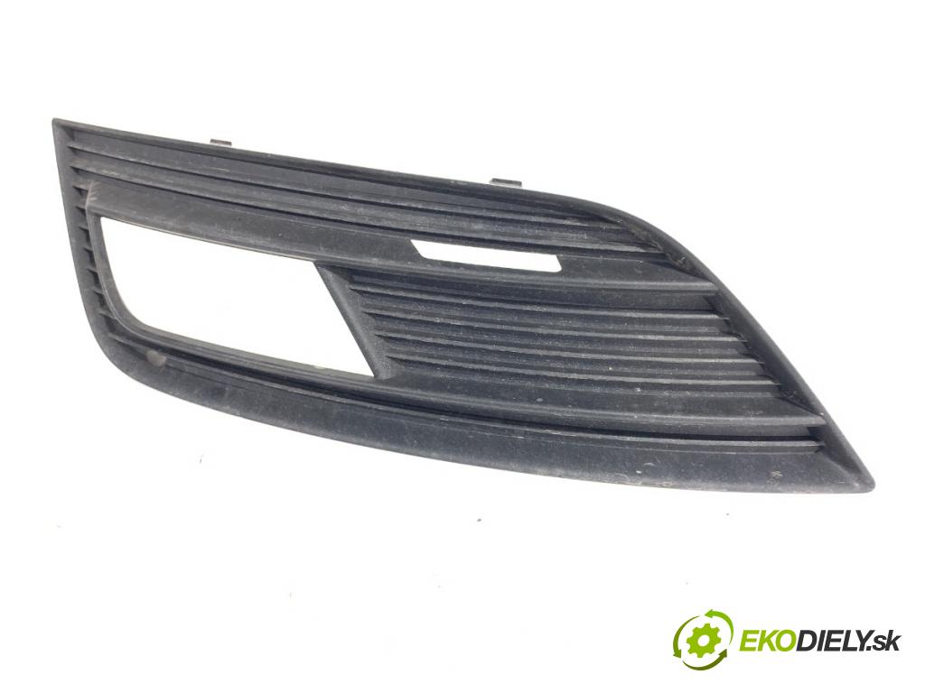 AUDI A4 B8 Kombi 2013 130 kW 2.0 TDI quattro 1968 Mriežky nárazníka ľavy predný 8K0807681K