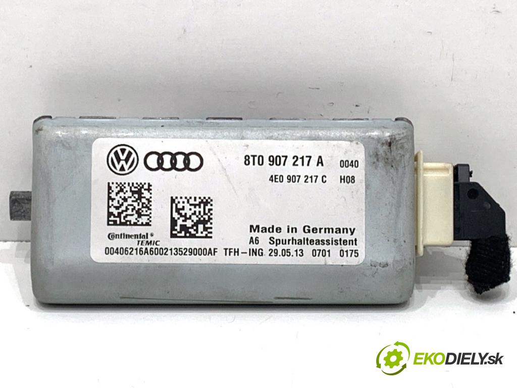 AUDI A4 B8 Kombi 2013 130 kW 2.0 TDI quattro 1968 KAMERA 8T0907217A