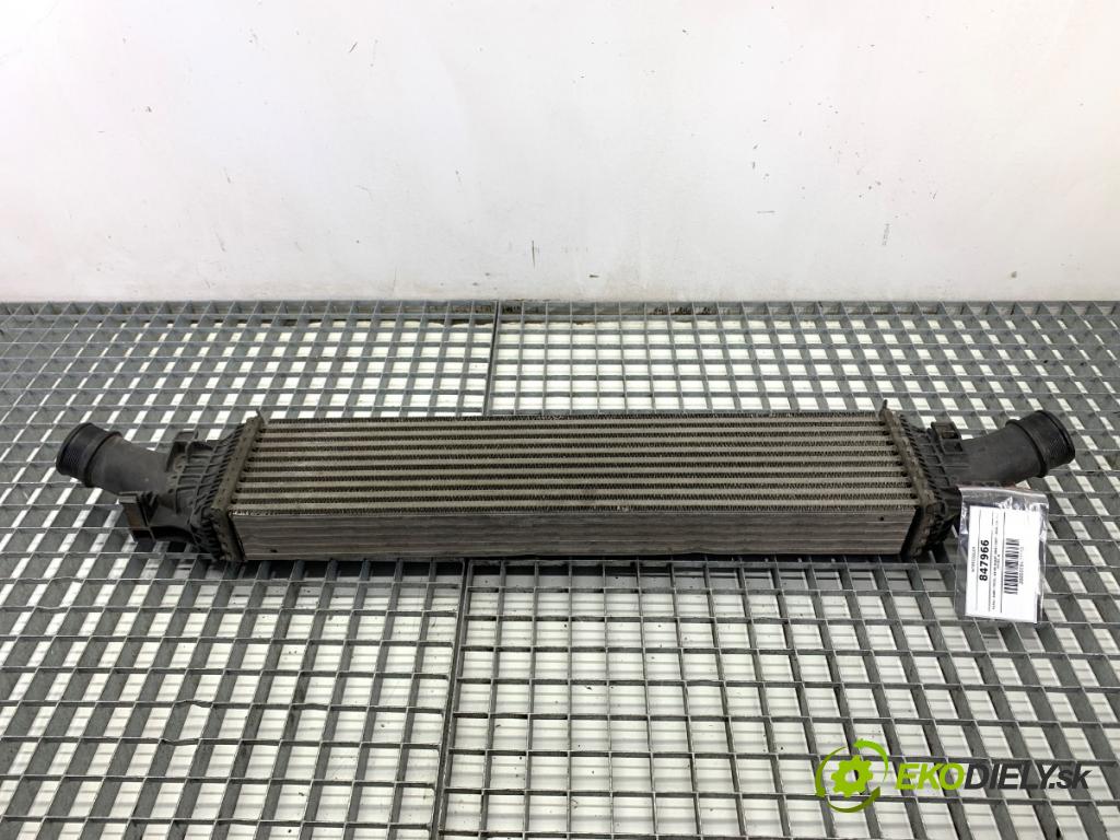 AUDI A4 B8 Kombi 2013 130 kW 2.0 TDI quattro 1968 intercooler  (Intercooler (chladič nasávaného vzduchu))
