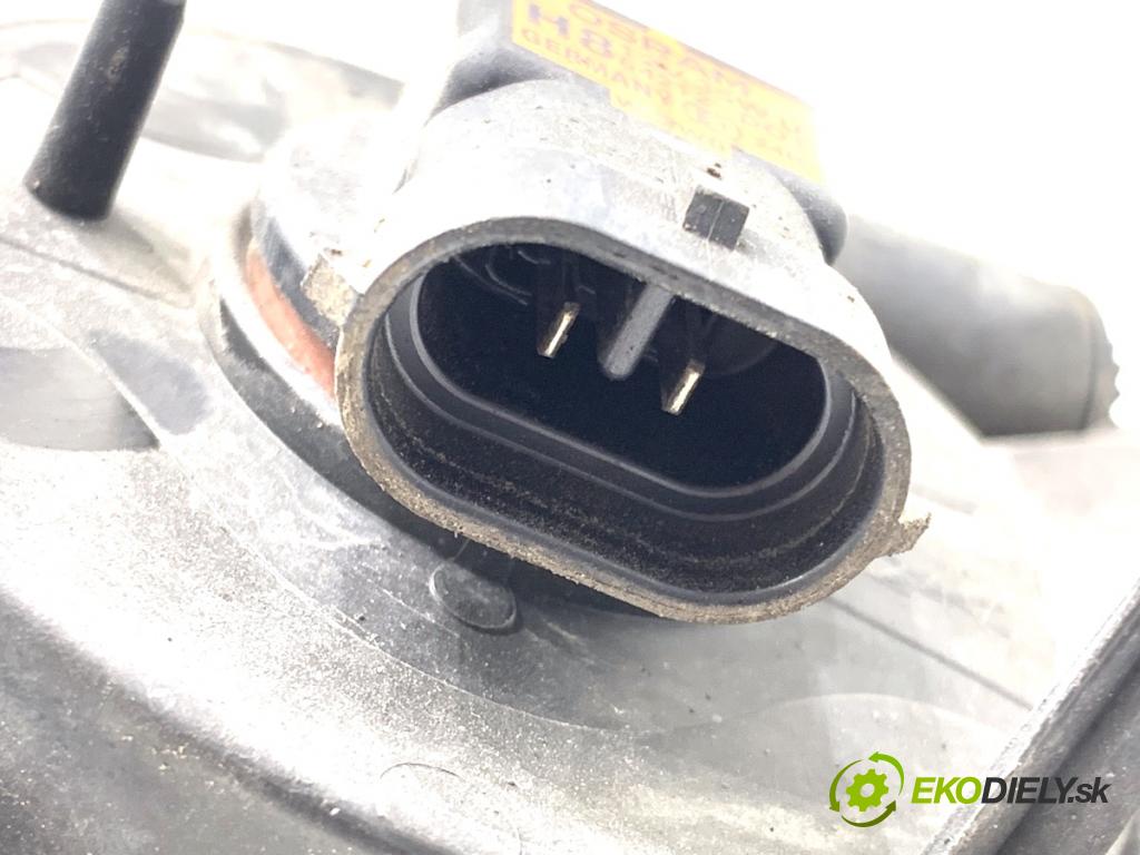 AUDI A4 B8 Kombi 2013 130 kW 2.0 TDI quattro 1968 Hmlové svetlo, hmlovka pravy predný 8K0941700B