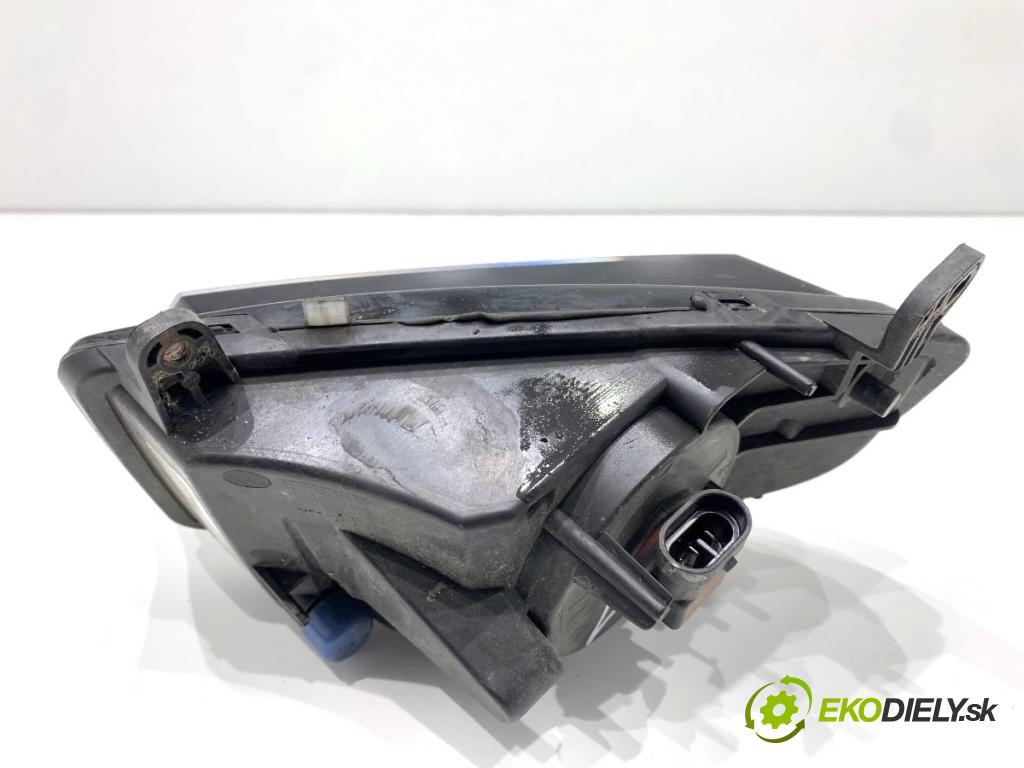 AUDI A4 B8 Kombi 2013 130 kW 2.0 TDI quattro 1968 Hmlové svetlo, hmlovka ľavy predný 8K0941699B