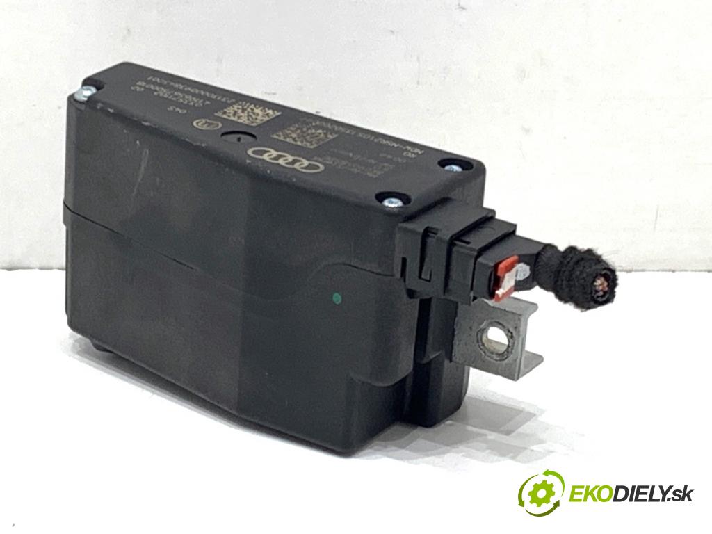 AUDI A4 B8 Kombi 2013 130 kW 2.0 TDI quattro 1968 blokáda volantu  (Riadenie ostatné)