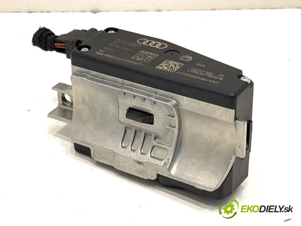 AUDI A4 B8 Kombi 2013 130 kW 2.0 TDI quattro 1968 blokáda volantu  (Řízení ostatní)