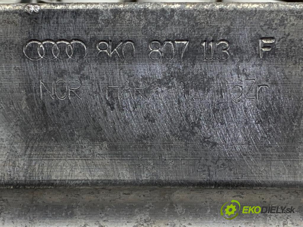 AUDI A4 B8 Kombi 2013 130 kW 2.0 TDI quattro 1968 Výstuha nárazníka predný 8K0807113F (Výstuha predná)