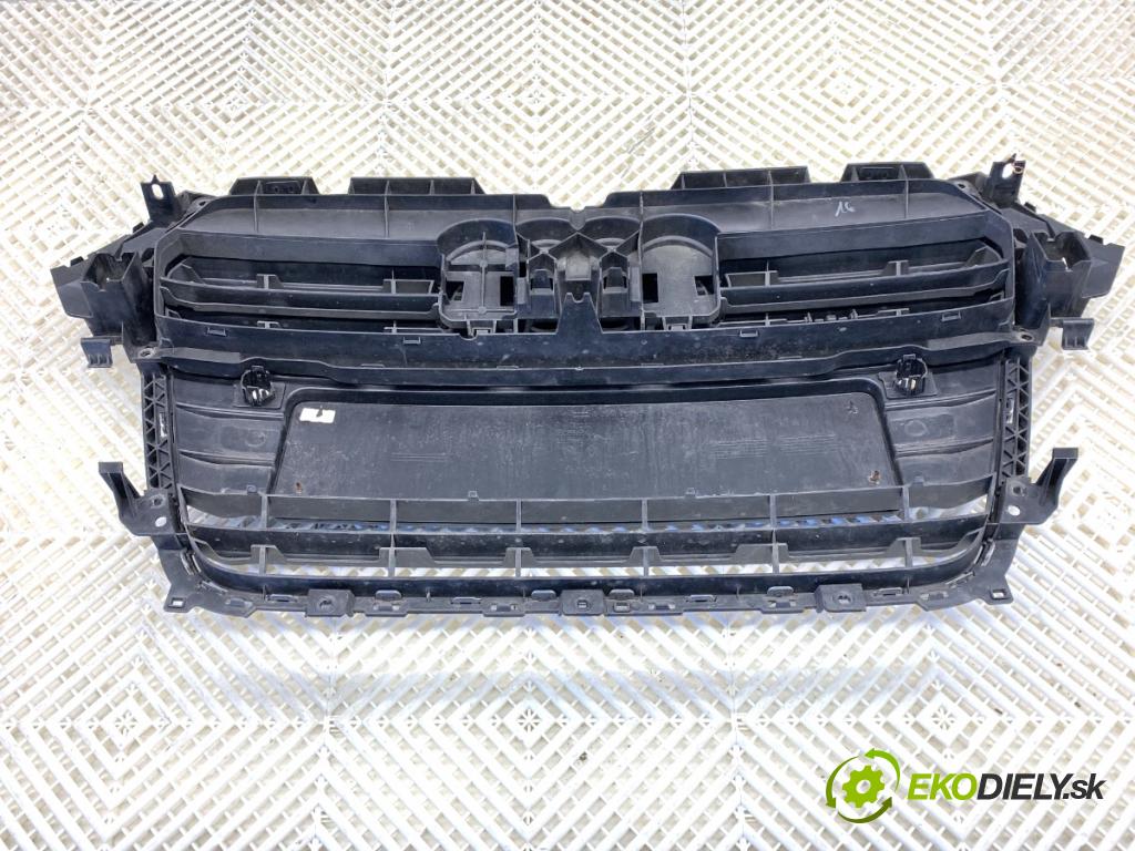 AUDI A4 B8 Kombi 2013 130 kW 2.0 TDI quattro 1968 Mriežka maska 8K0853651E (Mriežka predná (maska chladiča))