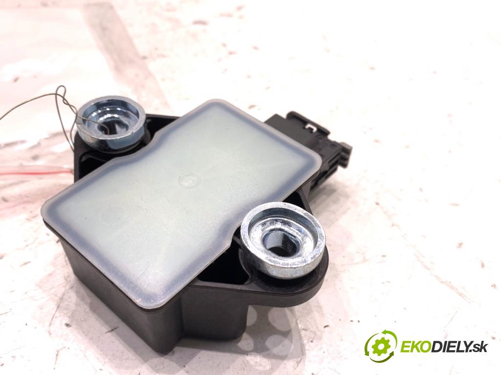 MERCEDES-BENZ W166 SUV 2013 190 kW ML 350 BlueTEC 4-matic (166.024) 2987 Snímač ESP A0065422618