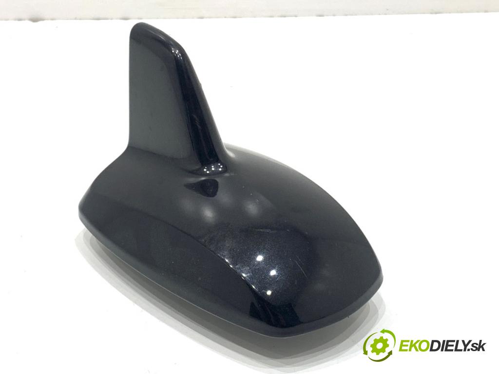 MERCEDES-BENZ W166 SUV 2013 190 kW ML 350 BlueTEC 4-matic (166.024) 2987 ANTENA A2128201675