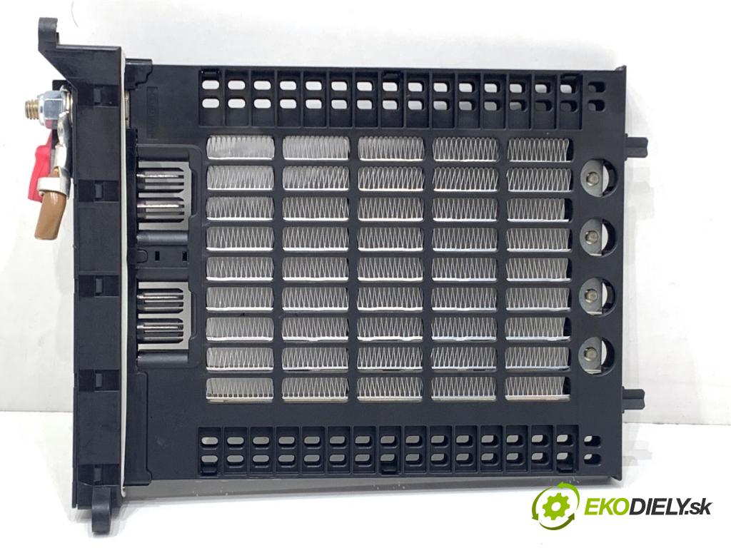 MERCEDES-BENZ W166 SUV 2013 190 kW ML 350 BlueTEC 4-matic (166.024) 2987 Výhrevné teleso, radiátor kúrenia A1698300861 (Radiátor kúrenia)