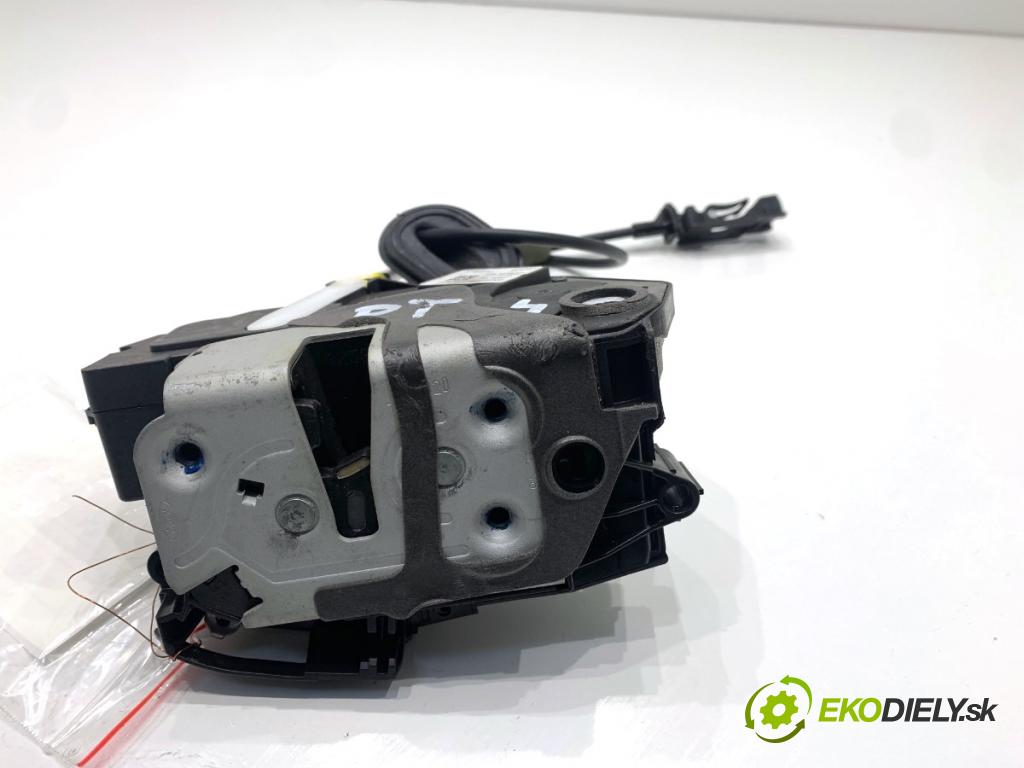 FORD ECOSPORT SUV 2018 103 kW 1.0 EcoBoost 998 zámok Dvere pravy zad GN15-A264A26-EC