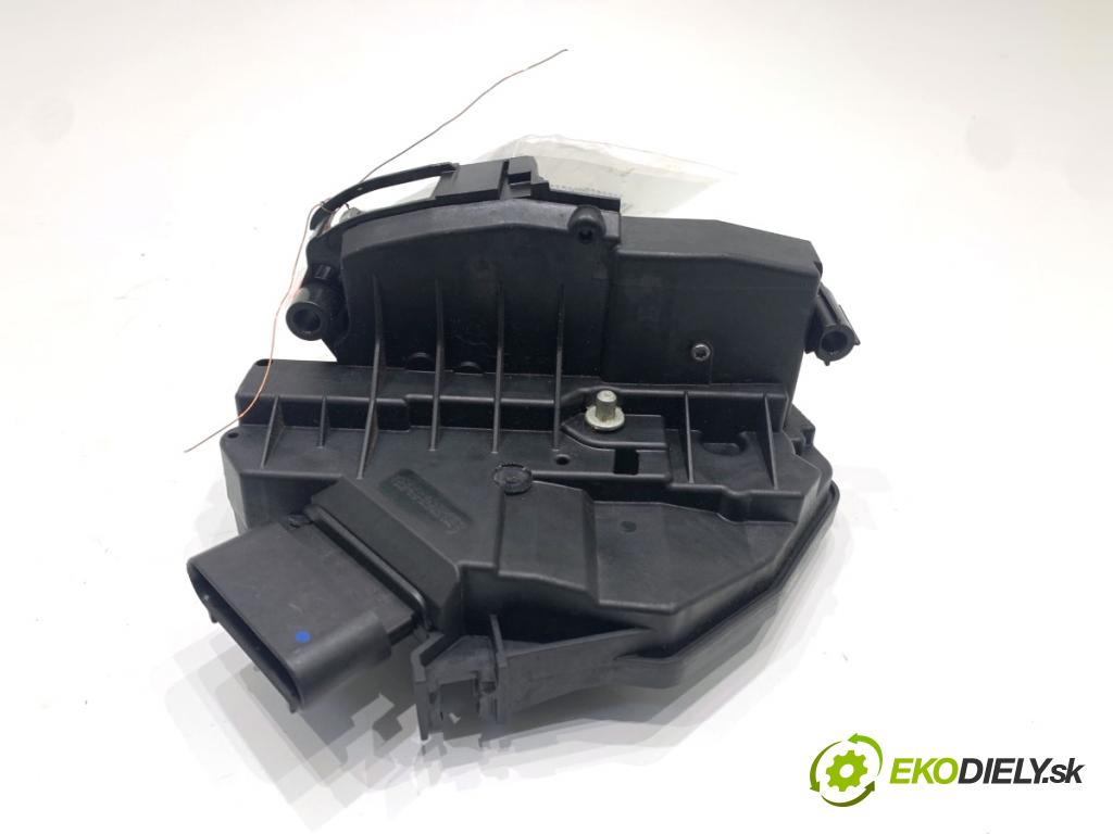 FORD ECOSPORT SUV 2018 103 kW 1.0 EcoBoost 998 zámok Dvere pravy predný GN15-A219A64-EB