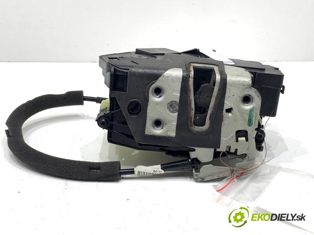 FORD ECOSPORT SUV 2018 103 kW 1.0 EcoBoost 998 zámok dverí zad GN15-A404W17-AA