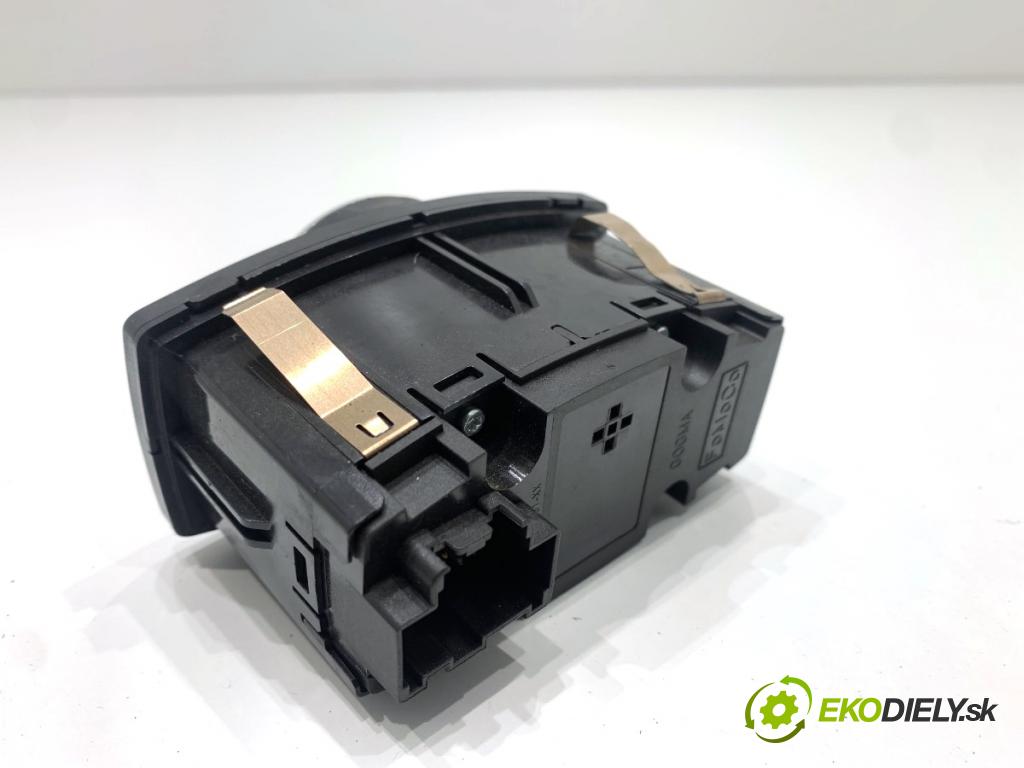 FORD ECOSPORT SUV 2018 103 kW 1.0 EcoBoost 998 Spínač svetiel AV1T-13D061-AD